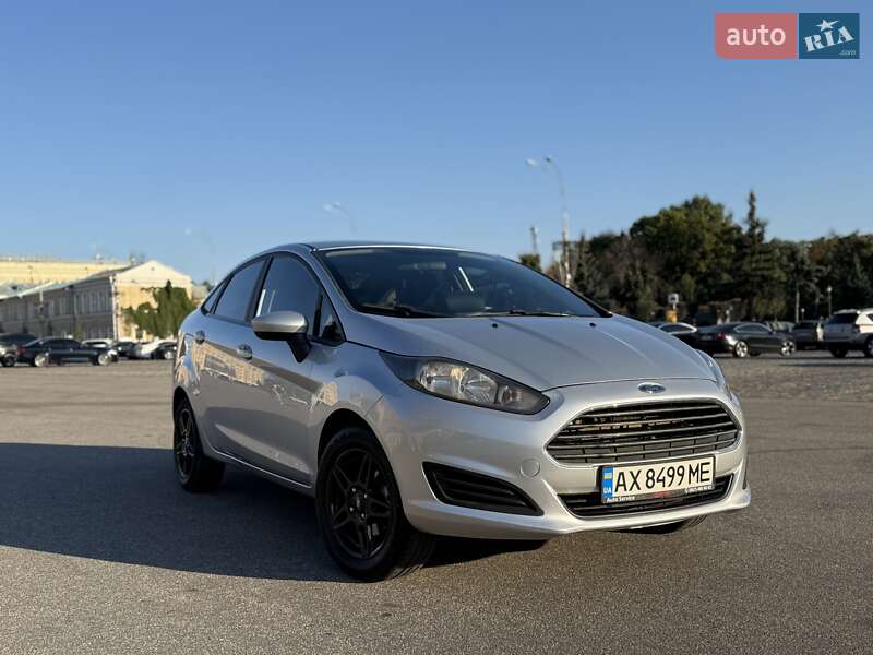 Седан Ford Fiesta 2017 в Харькове