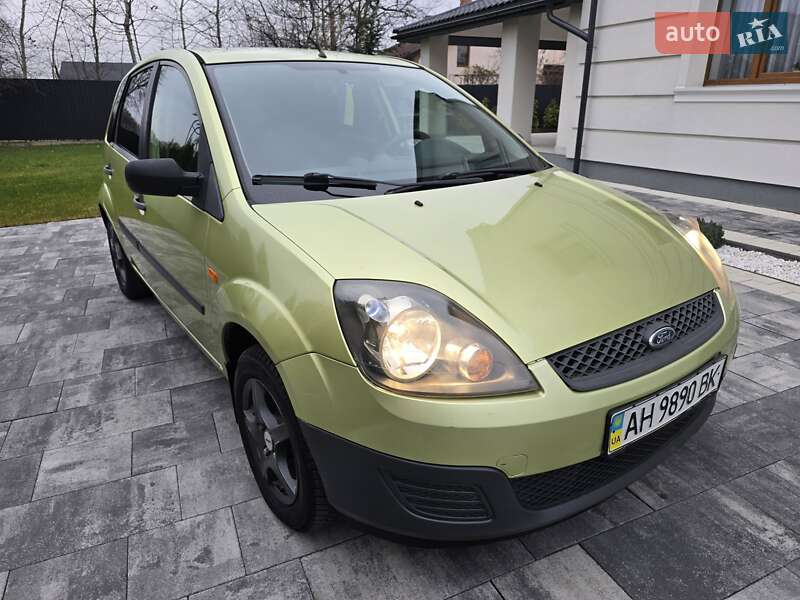 Хетчбек Ford Fiesta 2006 в Івано-Франківську фото 3 Хетчбек Ford Fiesta 2006 в Івано-Франківську