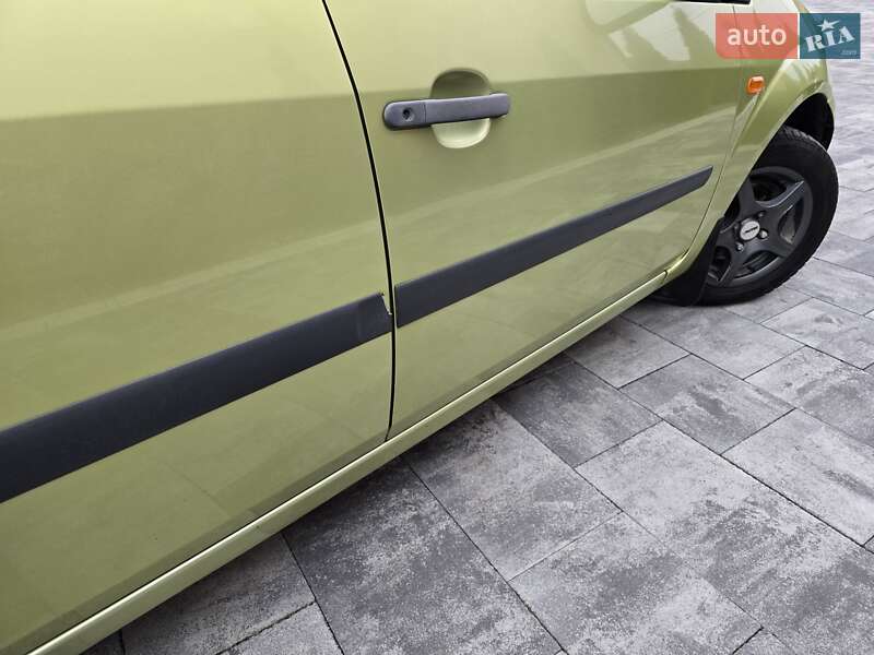 Хетчбек Ford Fiesta 2006 в Івано-Франківську фото 49 Хетчбек Ford Fiesta 2006 в Івано-Франківську