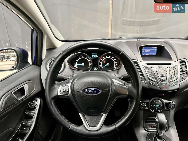 Хэтчбек Ford Fiesta 2016 в Киеве фото 2 Хэтчбек Ford Fiesta 2016 в Киеве