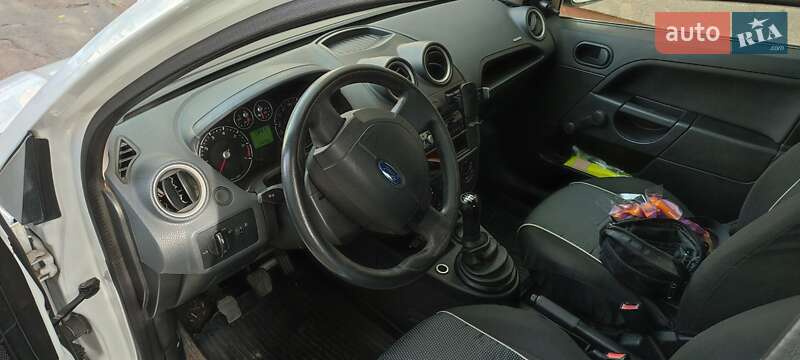 Хетчбек Ford Fiesta 2007 в Львові