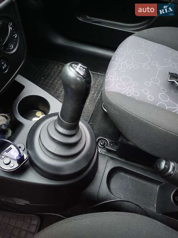 Хетчбек Ford Fiesta 2008 в Броварах фото 6 Хетчбек Ford Fiesta 2008 в Броварах