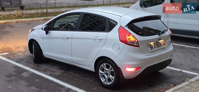 Хетчбек Ford Fiesta 2016 в Києві фото 6 Хетчбек Ford Fiesta 2016 в Києві