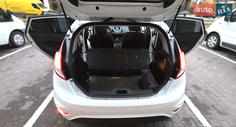 Хетчбек Ford Fiesta 2016 в Києві фото 14 Хетчбек Ford Fiesta 2016 в Києві