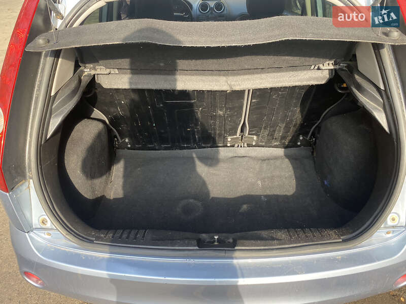 Хэтчбек Ford Fiesta 2006 в Одессе