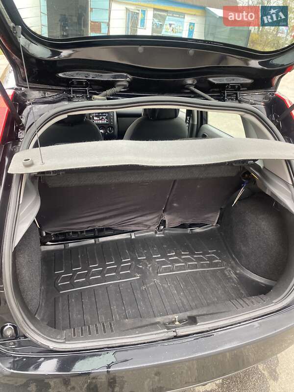 Хетчбек Ford Fiesta 2002 в Звенигородці