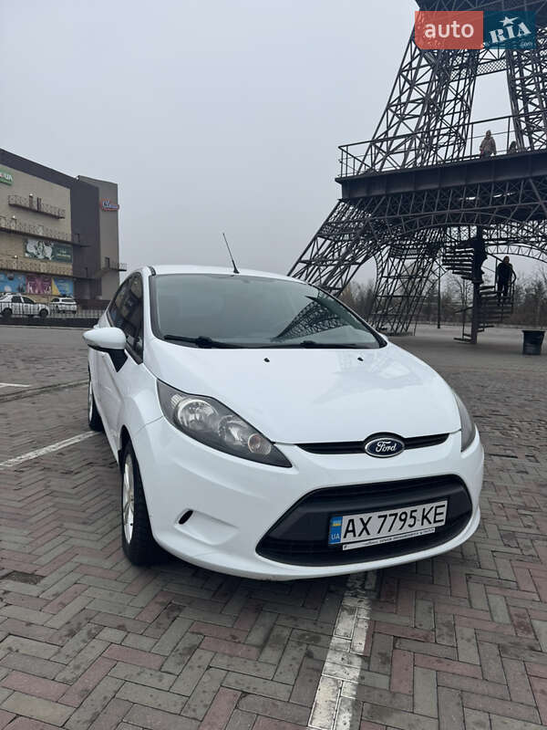 Хэтчбек Ford Fiesta 2012 в Харькове