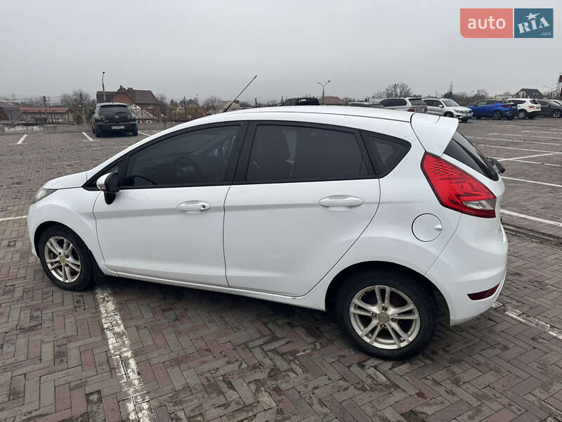 Хэтчбек Ford Fiesta 2012 в Харькове