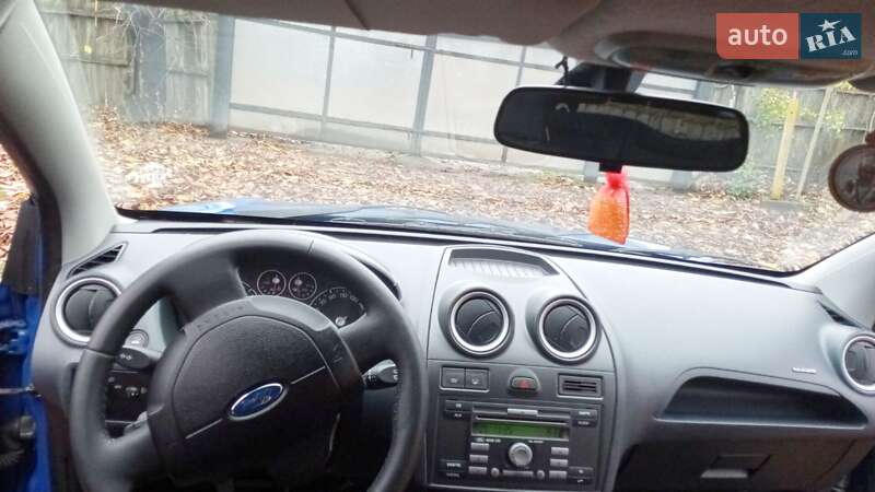 Хетчбек Ford Fiesta 2007 в Зарожанах