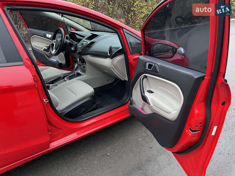 Хетчбек Ford Fiesta 2015 в Білій Церкві фото 14 Хетчбек Ford Fiesta 2015 в Білій Церкві