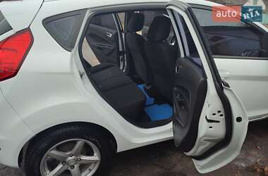 Хэтчбек Ford Fiesta 2013 в Полтаве