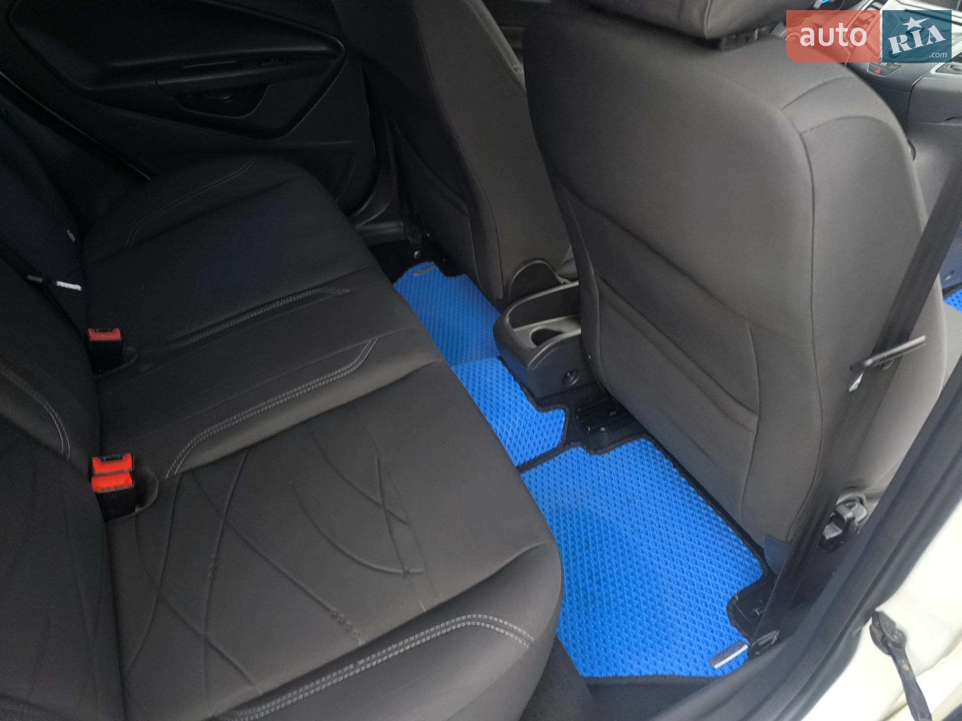 2013 Ford Fiesta - мініатюра 23