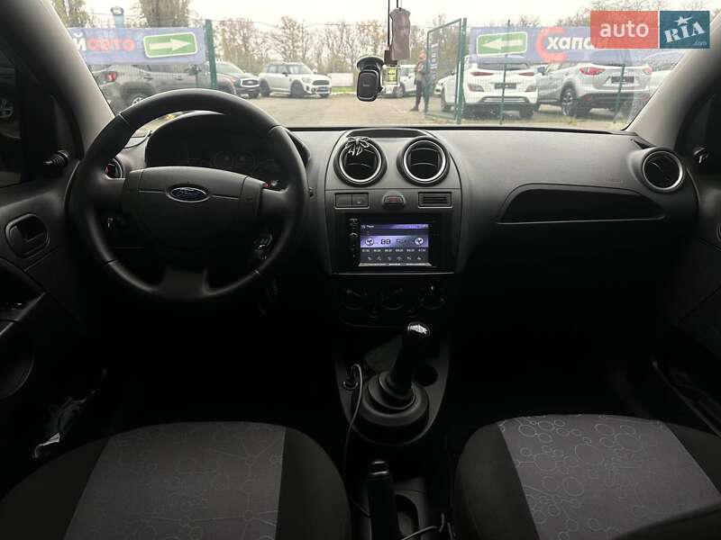 Хэтчбек Ford Fiesta 2005 в Одессе фото 11 Хэтчбек Ford Fiesta 2005 в Одессе