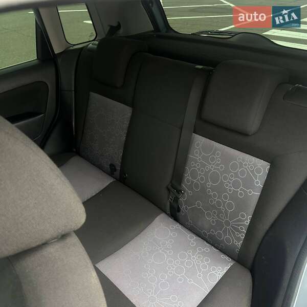Хэтчбек Ford Fiesta 2005 в Одессе фото 14 Хэтчбек Ford Fiesta 2005 в Одессе