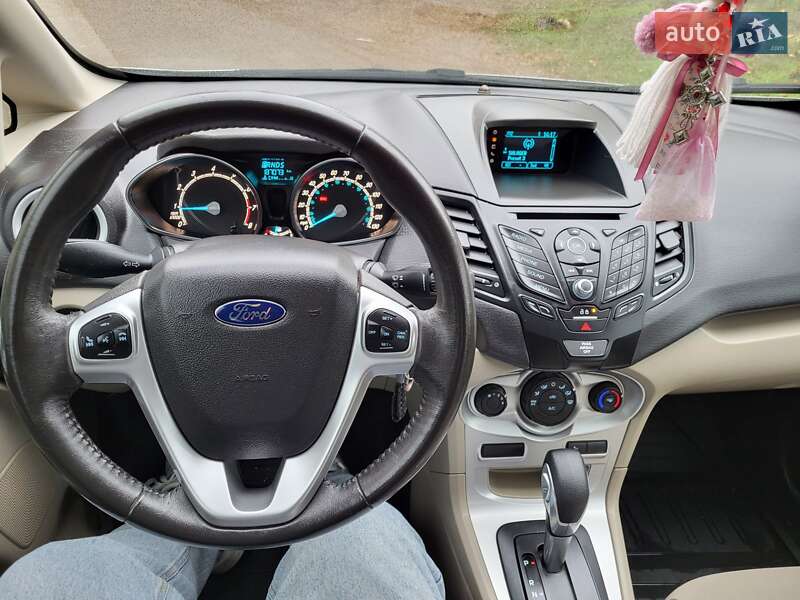 Седан Ford Fiesta 2015 в Кропивницькому фото 5 Седан Ford Fiesta 2015 в Кропивницькому