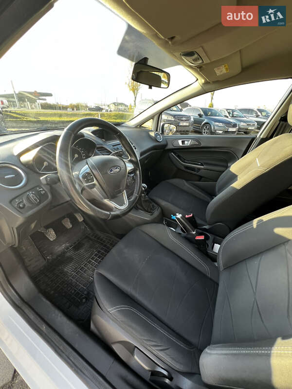 Хетчбек Ford Fiesta 2017 в Ужгороді фото 8 Хетчбек Ford Fiesta 2017 в Ужгороді