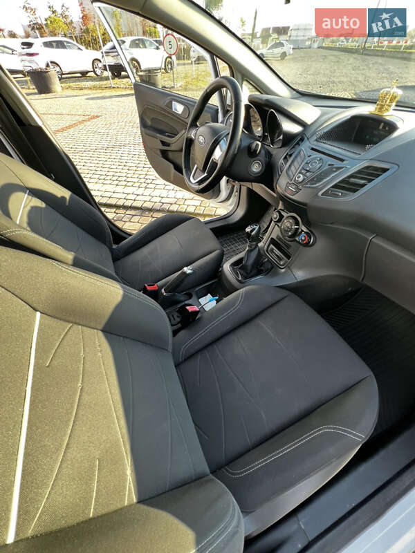Хетчбек Ford Fiesta 2017 в Ужгороді фото 7 Хетчбек Ford Fiesta 2017 в Ужгороді