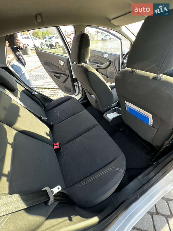 Хетчбек Ford Fiesta 2017 в Ужгороді фото 18 Хетчбек Ford Fiesta 2017 в Ужгороді