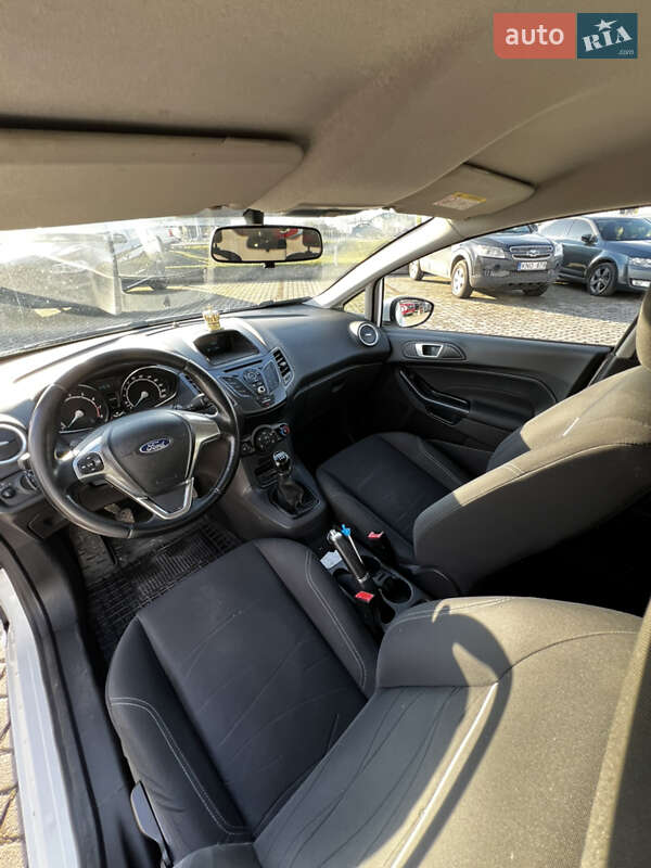 Хетчбек Ford Fiesta 2017 в Ужгороді фото 19 Хетчбек Ford Fiesta 2017 в Ужгороді