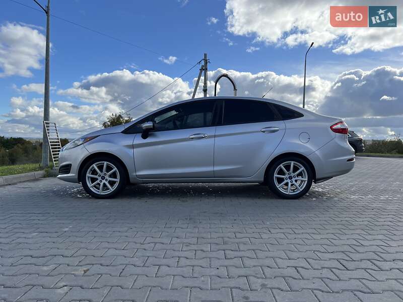 Седан Ford Fiesta 2017 в Львові