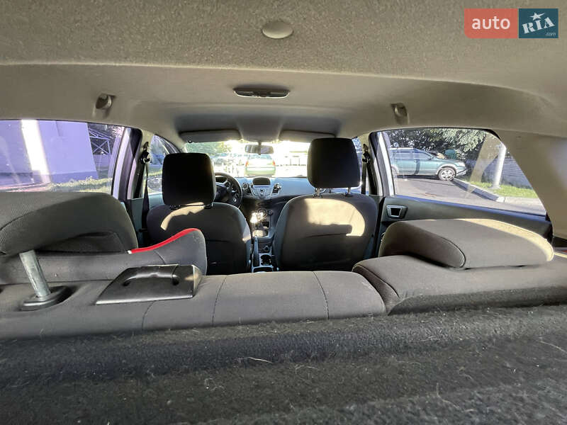 Хэтчбек Ford Fiesta 2012 в Киеве