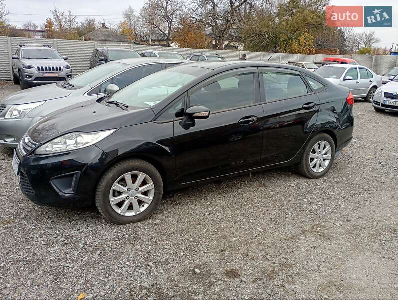 Седан Ford Fiesta 2012 в Лубнах фото 10 Седан Ford Fiesta 2012 в Лубнах