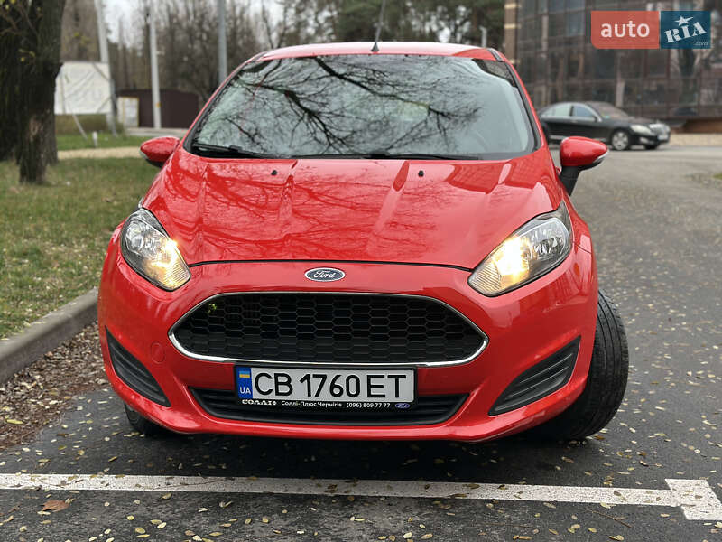 Хэтчбек Ford Fiesta 2016 в Чернигове фото 2 Хэтчбек Ford Fiesta 2016 в Чернигове
