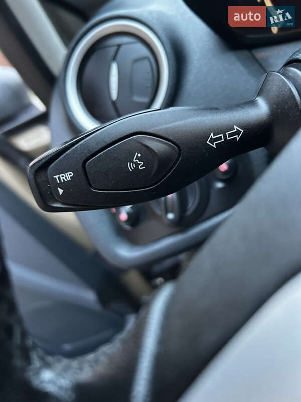 Хэтчбек Ford Fiesta 2011 в Мукачево