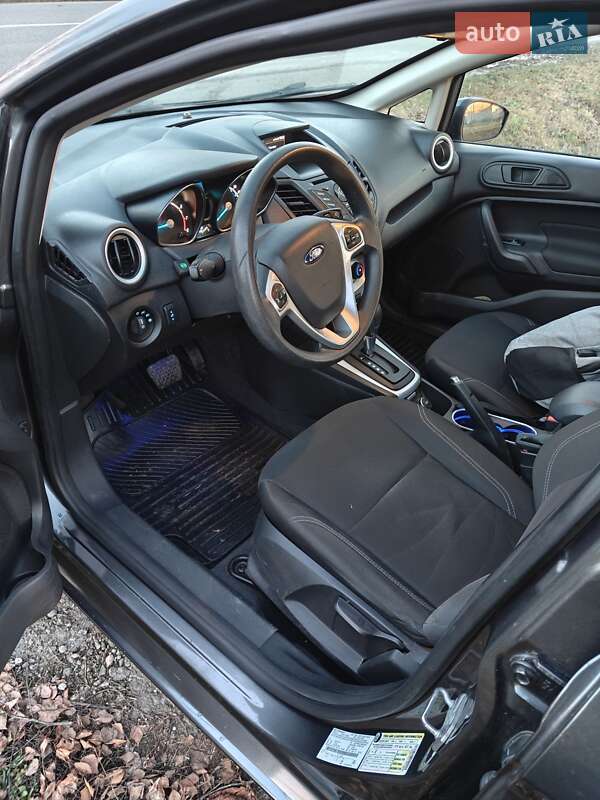 Седан Ford Fiesta 2018 в Ромнах фото 5 Седан Ford Fiesta 2018 в Ромнах