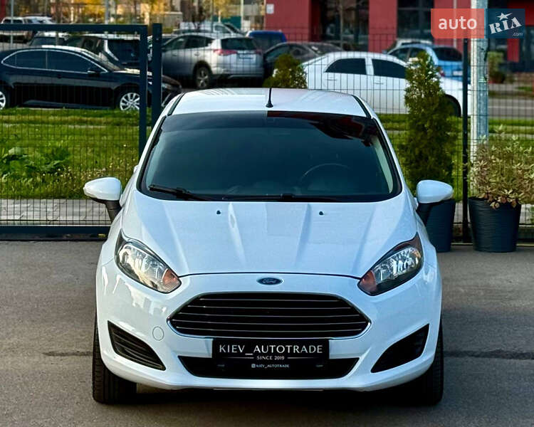 Хетчбек Ford Fiesta 2013 в Києві