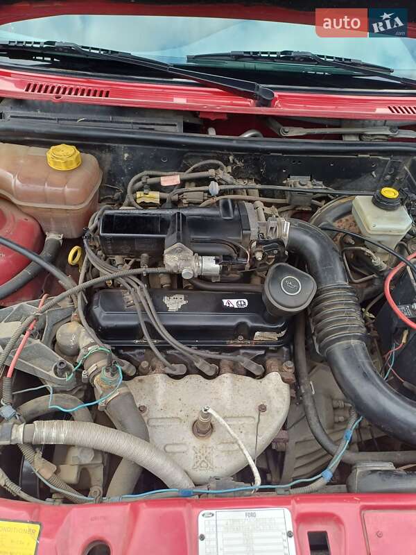Хетчбек Ford Fiesta 1998 в Одесі