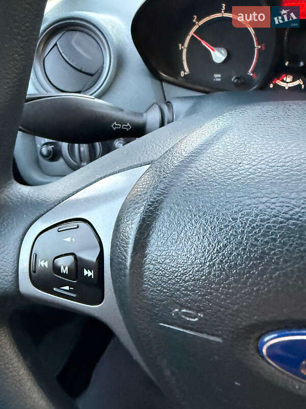 Хетчбек Ford Fiesta 2010 в Дубні