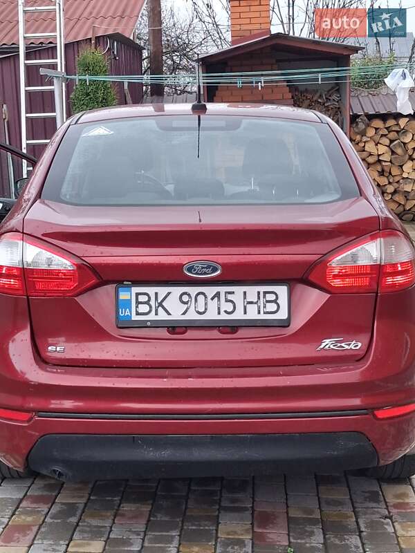 Седан Ford Fiesta 2014 в Ровно фото 4 Седан Ford Fiesta 2014 в Ровно