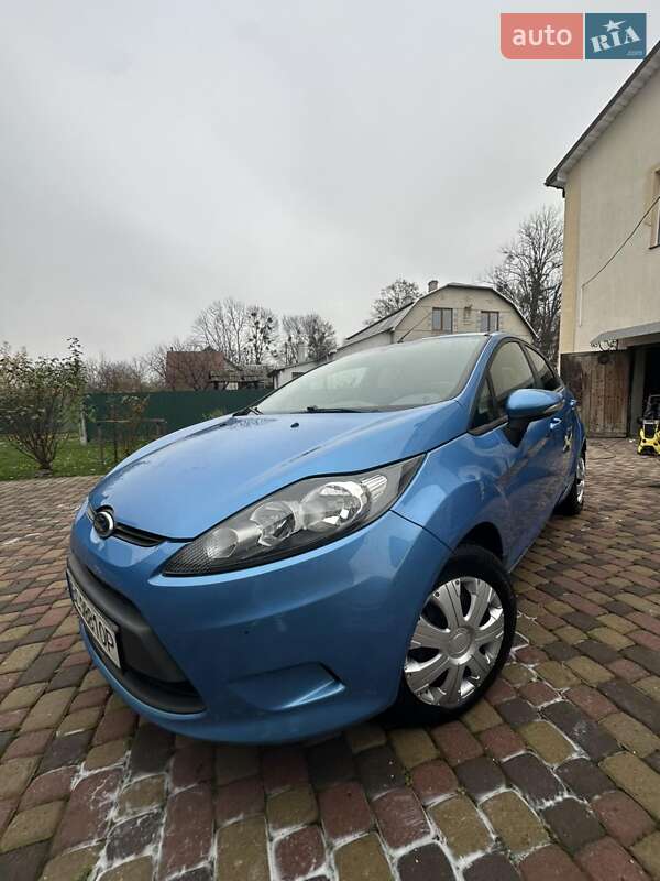 Хетчбек Ford Fiesta 2010 в Радехові