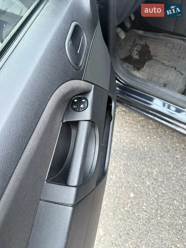 Хетчбек Ford Fiesta 2008 в Одесі фото 13 Хетчбек Ford Fiesta 2008 в Одесі