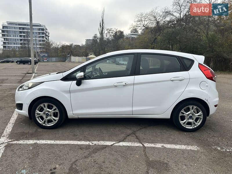 Хетчбек Ford Fiesta 2014 в Одесі