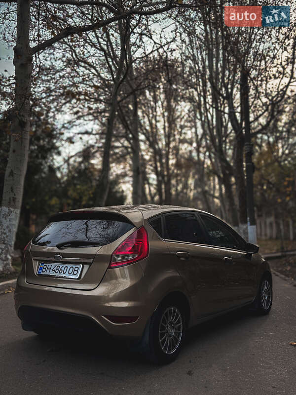 Хэтчбек Ford Fiesta 2012 в Одессе