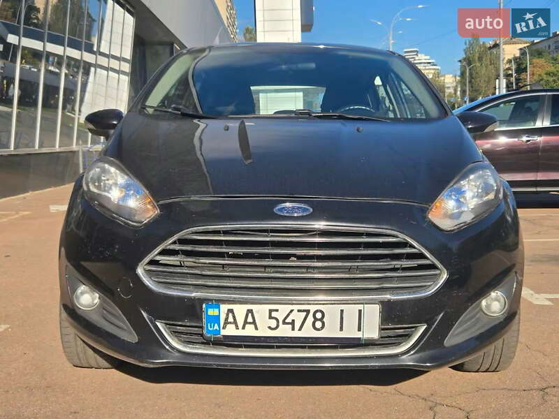 Хетчбек Ford Fiesta 2014 в Києві