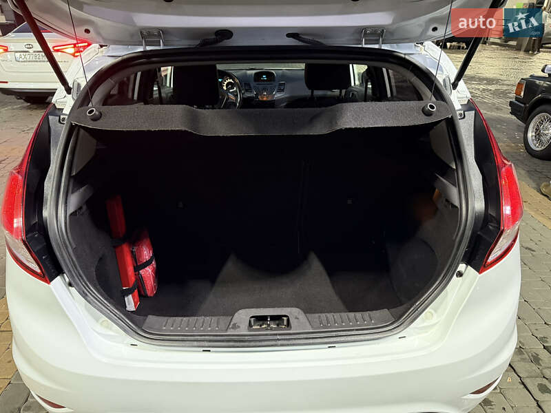 Седан Ford Fiesta 2014 в Харкові