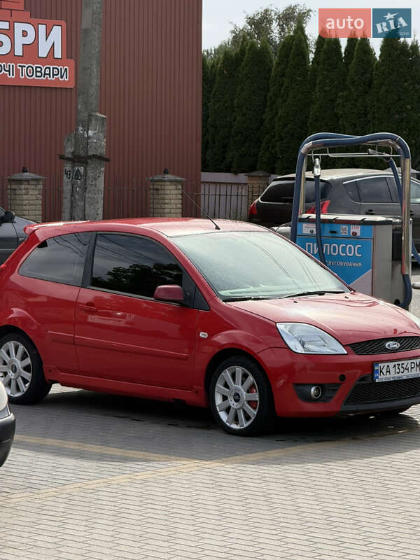 Хэтчбек Ford Fiesta 2007 в Ирпене
