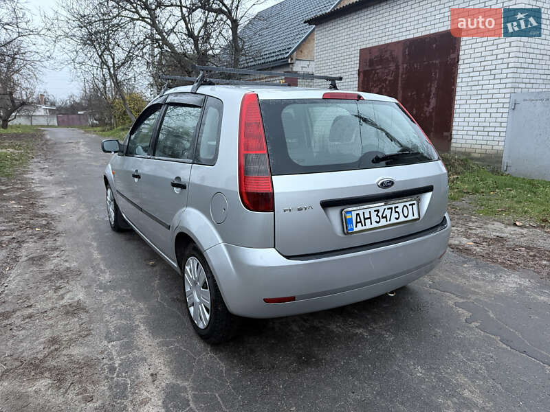 Хетчбек Ford Fiesta 2005 в Кременчуці