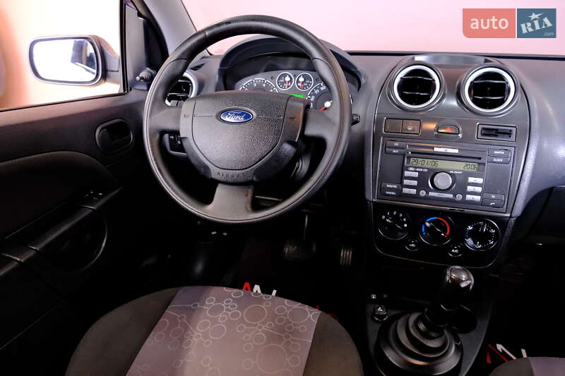 Хэтчбек Ford Fiesta 2006 в Одессе фото 33 Хэтчбек Ford Fiesta 2006 в Одессе