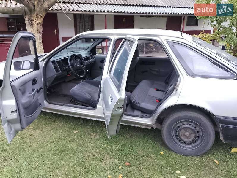 Хэтчбек Ford Fiesta 1987 в Броварах