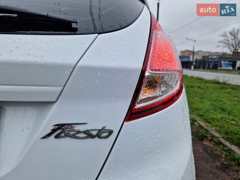 Хетчбек Ford Fiesta 2013 в Кропивницькому фото 24 Хетчбек Ford Fiesta 2013 в Кропивницькому