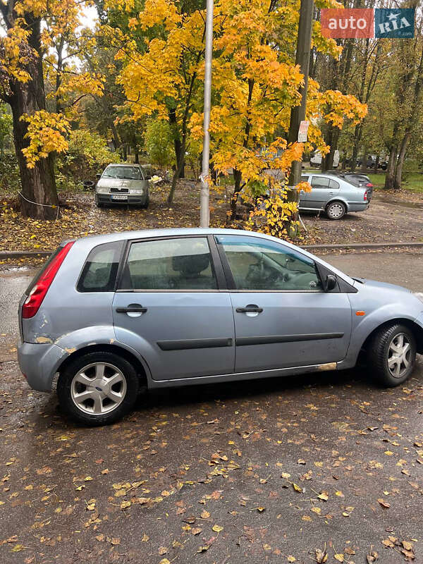Хэтчбек Ford Fiesta 2005 в Киеве