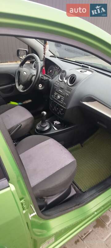 Хэтчбек Ford Fiesta 2007 в Одессе