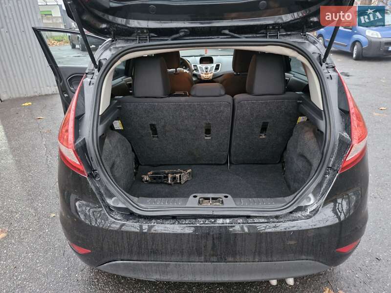 Хэтчбек Ford Fiesta 2011 в Николаеве