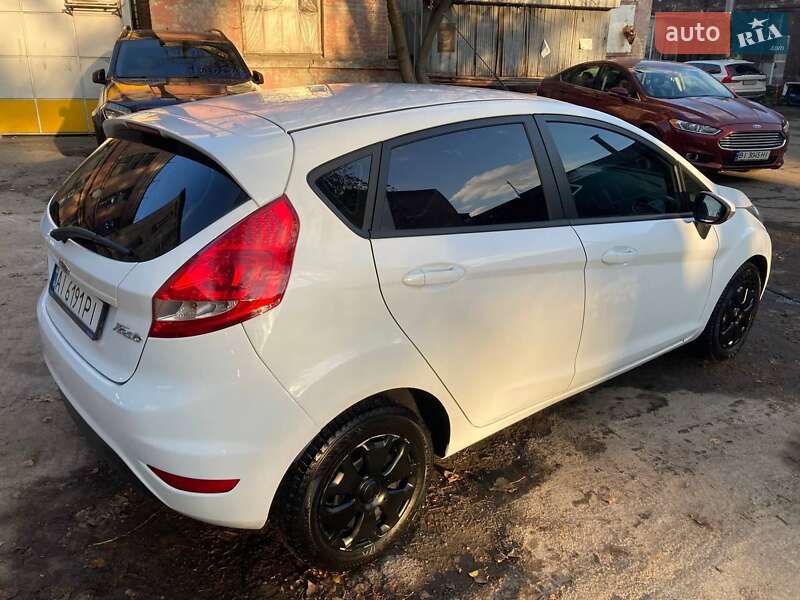 Хетчбек Ford Fiesta 2011 в Ірпені