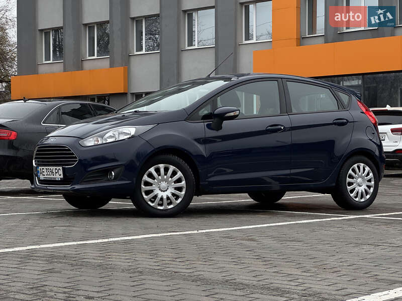 Хэтчбек Ford Fiesta 2015 в Днепре фото 5 Хэтчбек Ford Fiesta 2015 в Днепре
