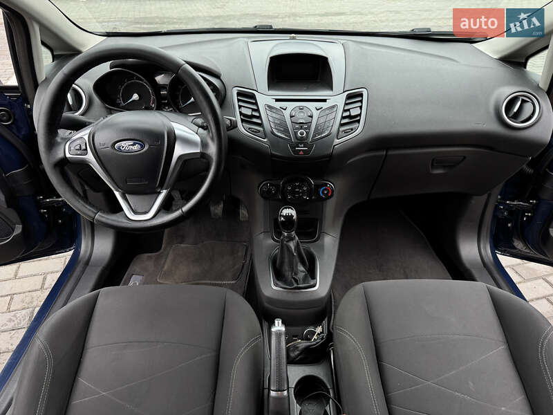 Хэтчбек Ford Fiesta 2015 в Днепре фото 20 Хэтчбек Ford Fiesta 2015 в Днепре
